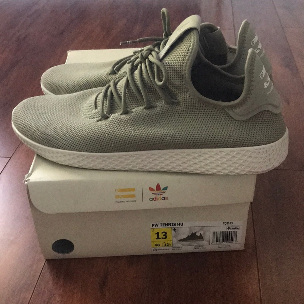adidas Tennis HU Pharrell Beige